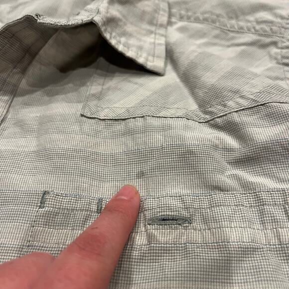 Toad & Co Men's Wanderer Long Sleeve Button Down Shirt Sz M Gray Outdoor Hike - Picture 5 of 9